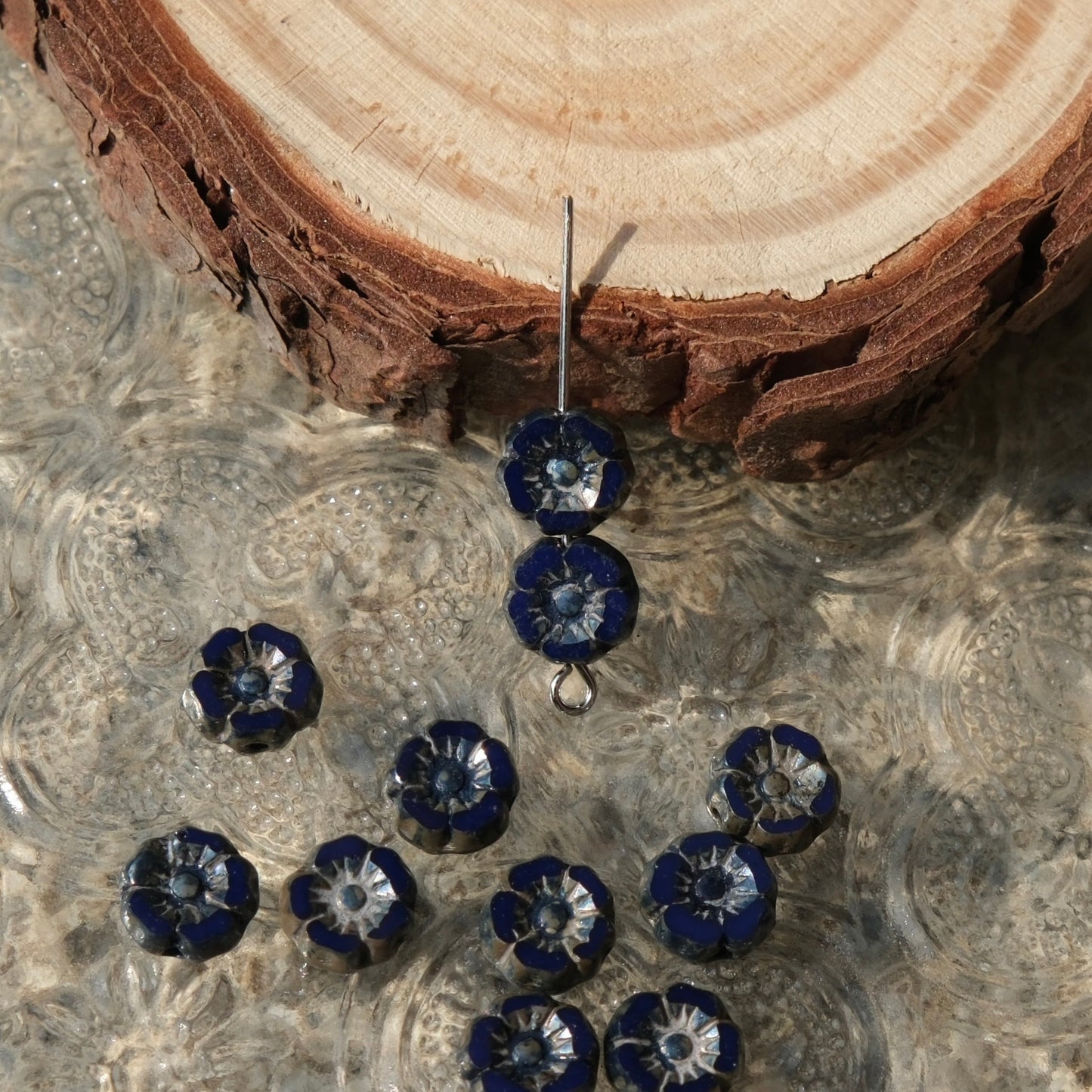 10pcs 7mm Small Czech Glass Beads Hibiscus Flower Beads Vintage Style Beads for Jewelry Making - BEADIFUL