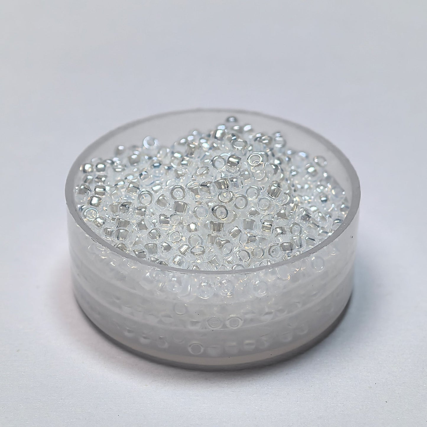 TOHO Round Seed Beads 15/0 #141 - BEADIFUL