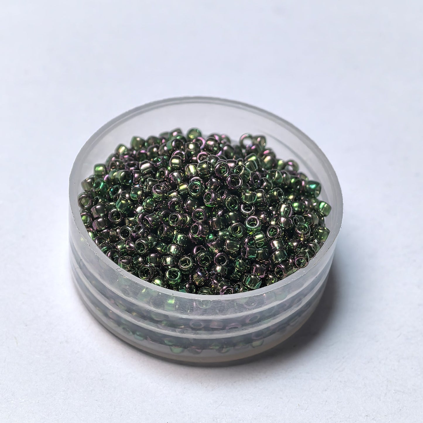TOHO Round Seed Beads 15/0 #323 - BEADIFUL