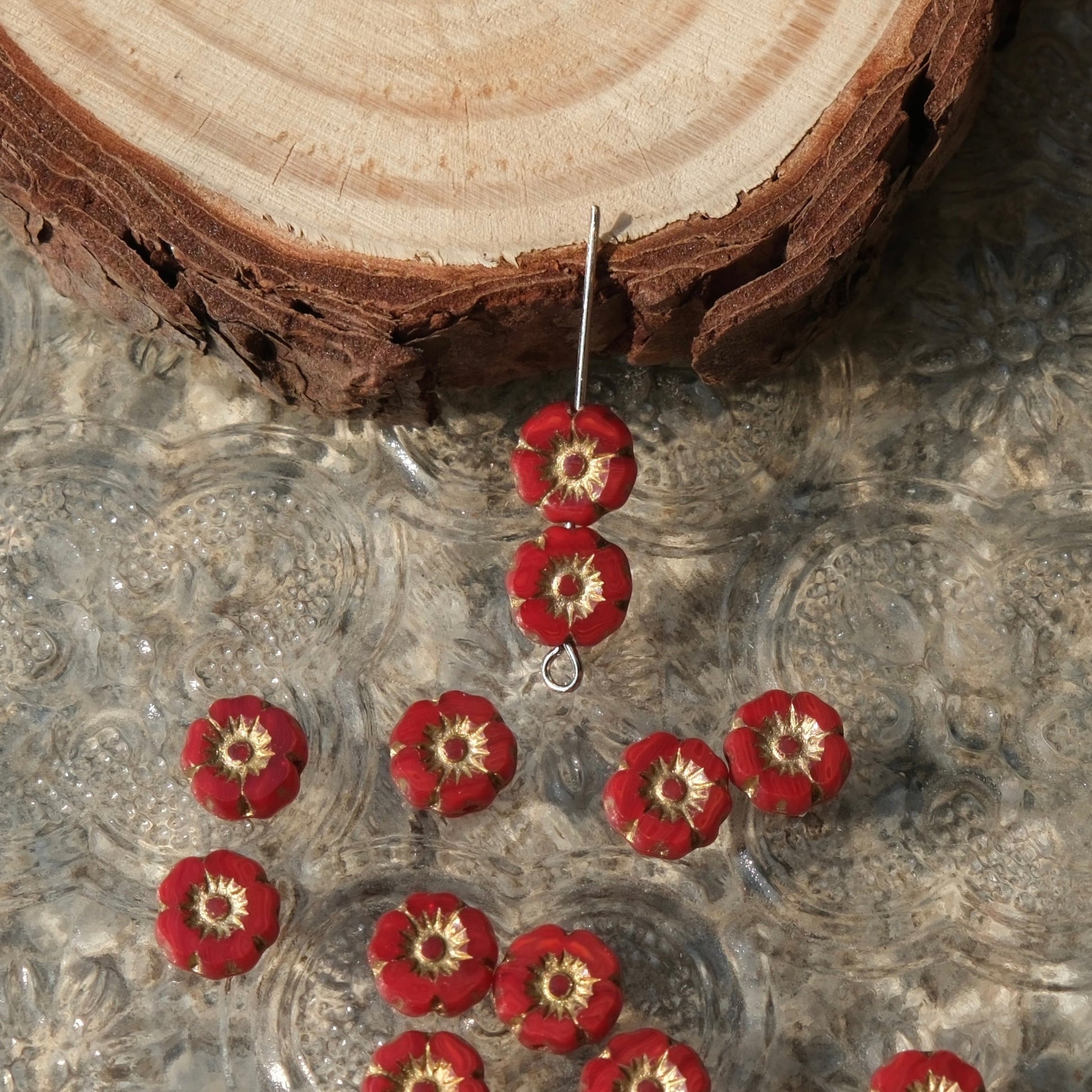 10pcs 7mm Small Czech Glass Beads Hibiscus Flower Beads Vintage Style Beads for Jewelry Making - BEADIFUL