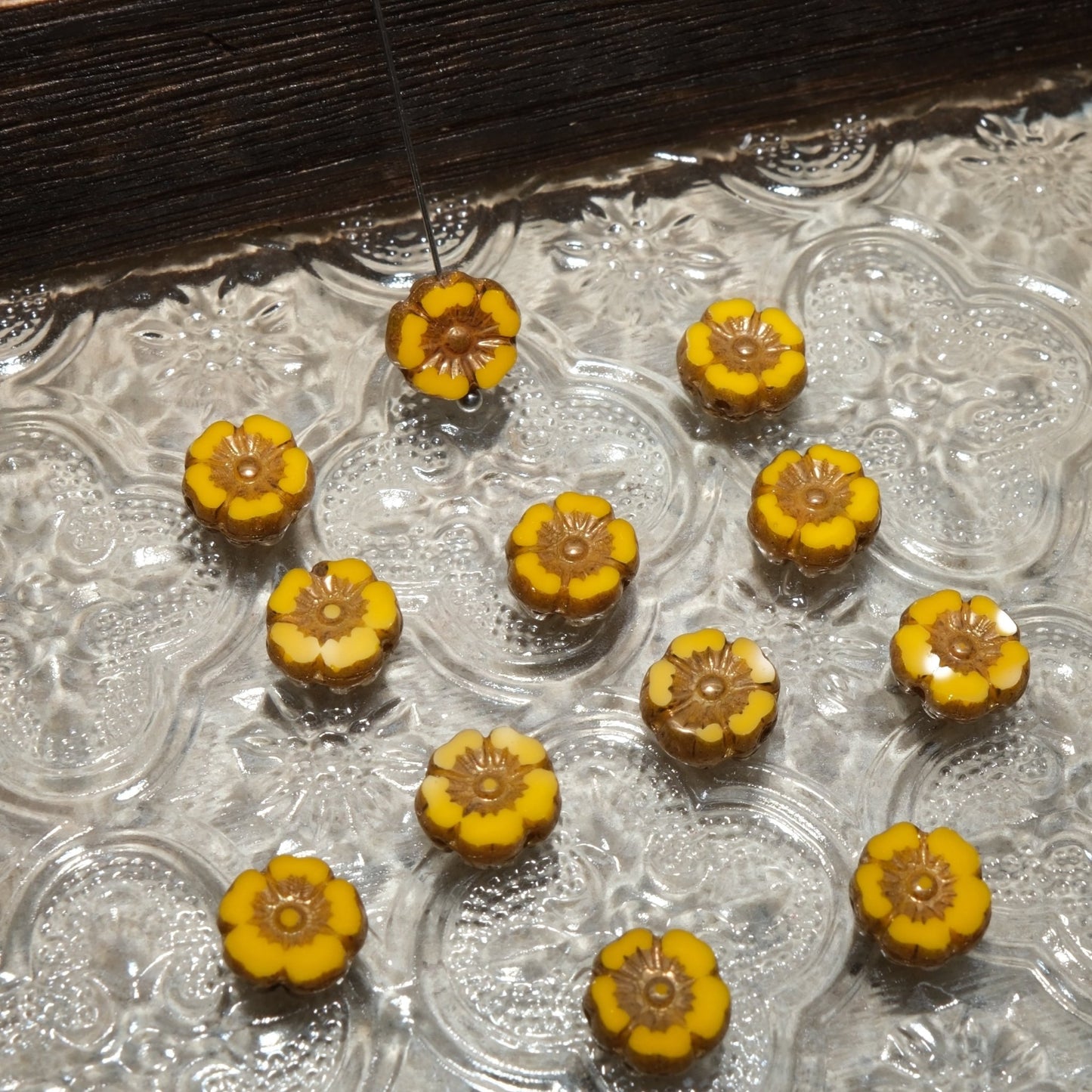 1pc 10mm Small Czech Glass Beads Hibiscus Flower Beads Vintage Style Beads for Jewelry Making - BEADIFUL