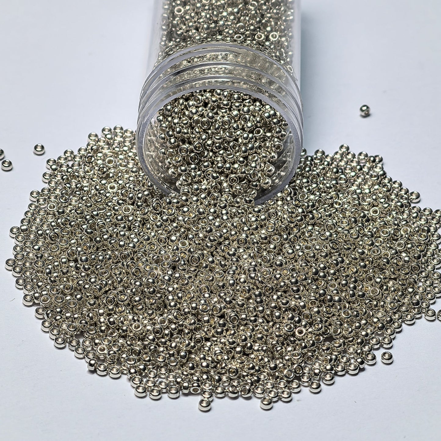 MIYUKI Round Rocailles Seed Beads 15/0 #RR181 - BEADIFUL