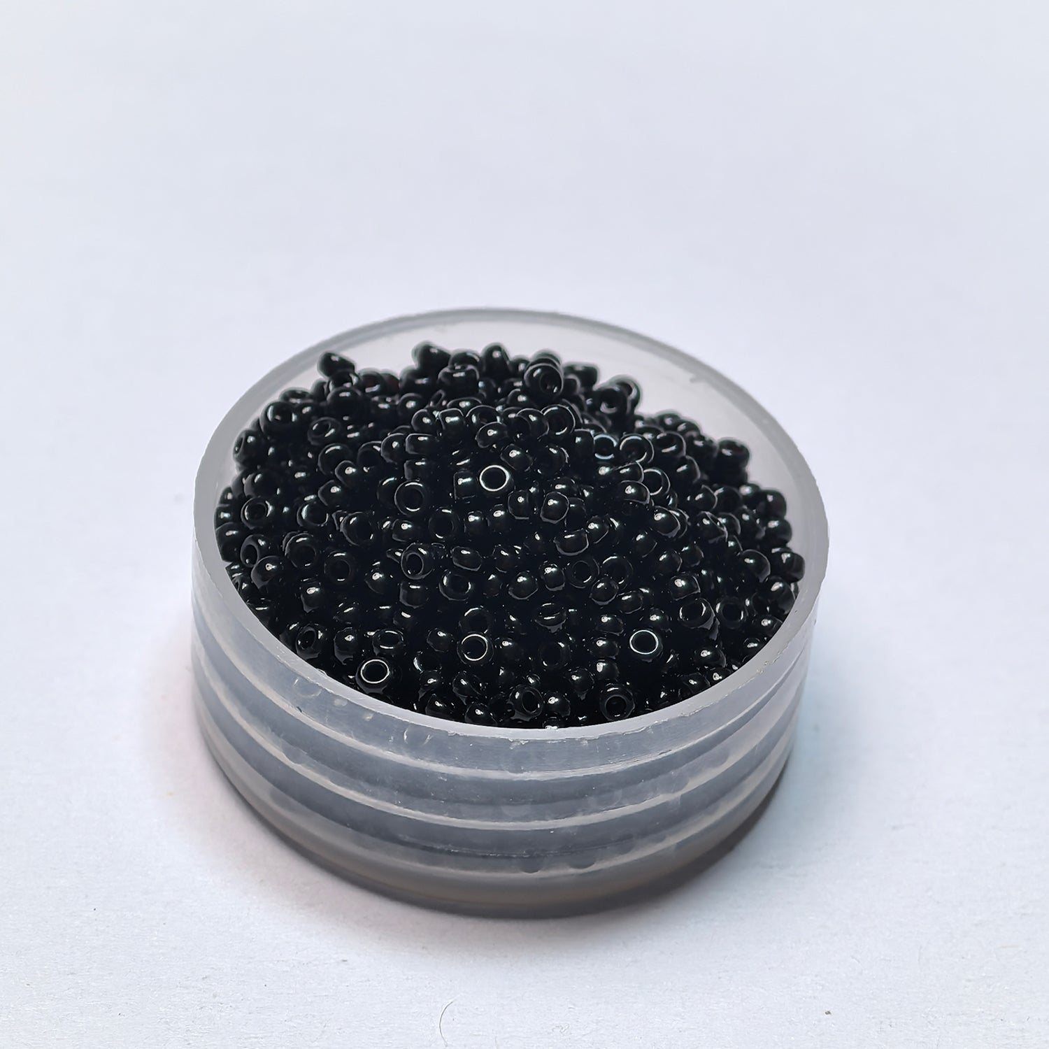 MIYUKI Round Rocailles Seed Beads 15/0 #RR401 - BEADIFUL